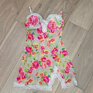 Victoria’s Secret Floral Lace Trim Chemise